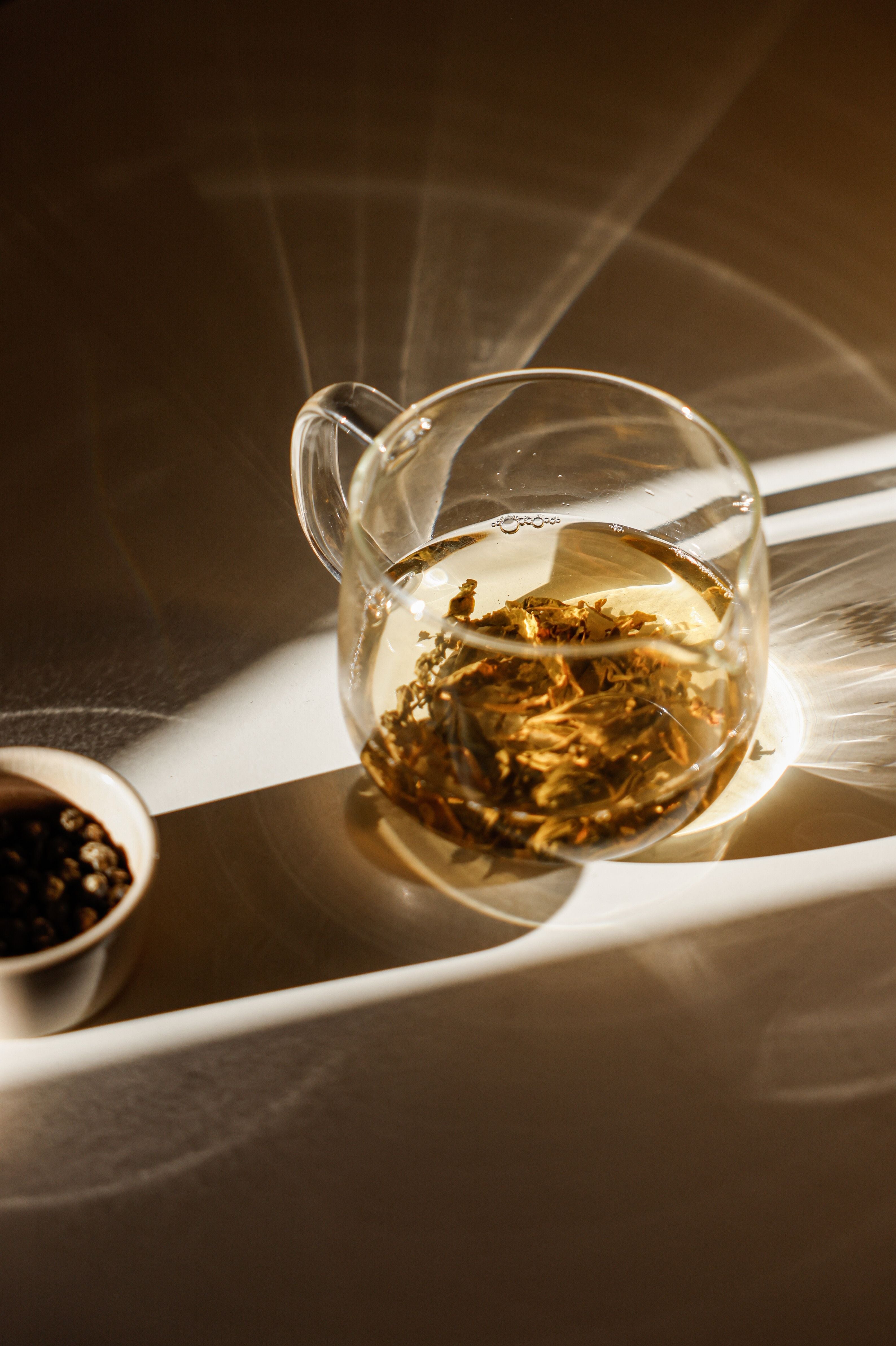 Oolong Tea: Types, Flavors & Fall Favorites |Savory Blends Tea Co.